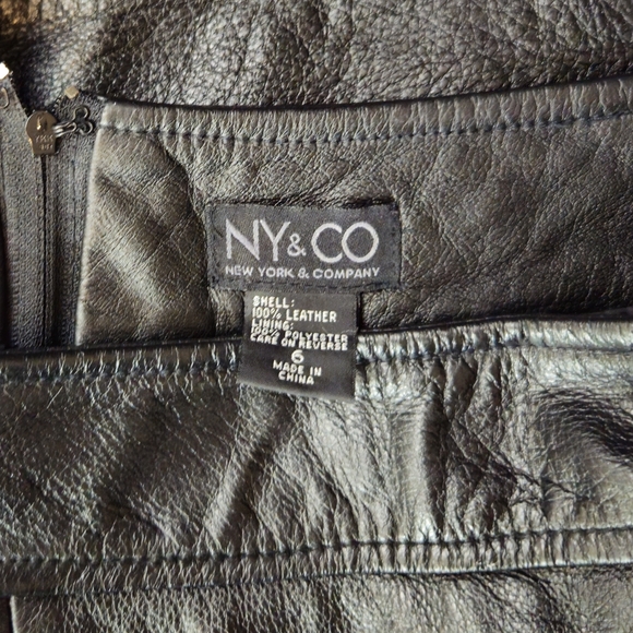 NY&Co Black 100% Leather Mini Skirt - Picture 6 of 6